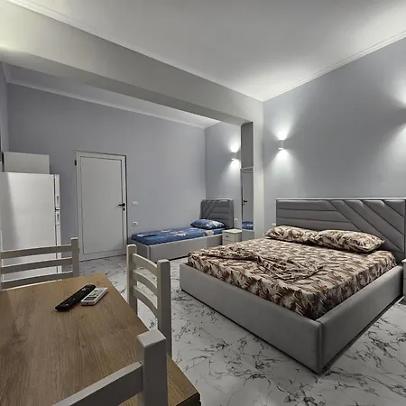 Mesaiz Apartamento Vlorë