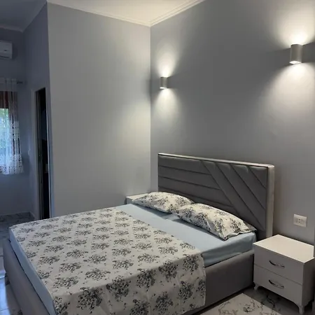 דירה Mesaiz Vlorë