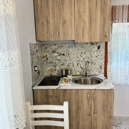 Mesaiz דירה *